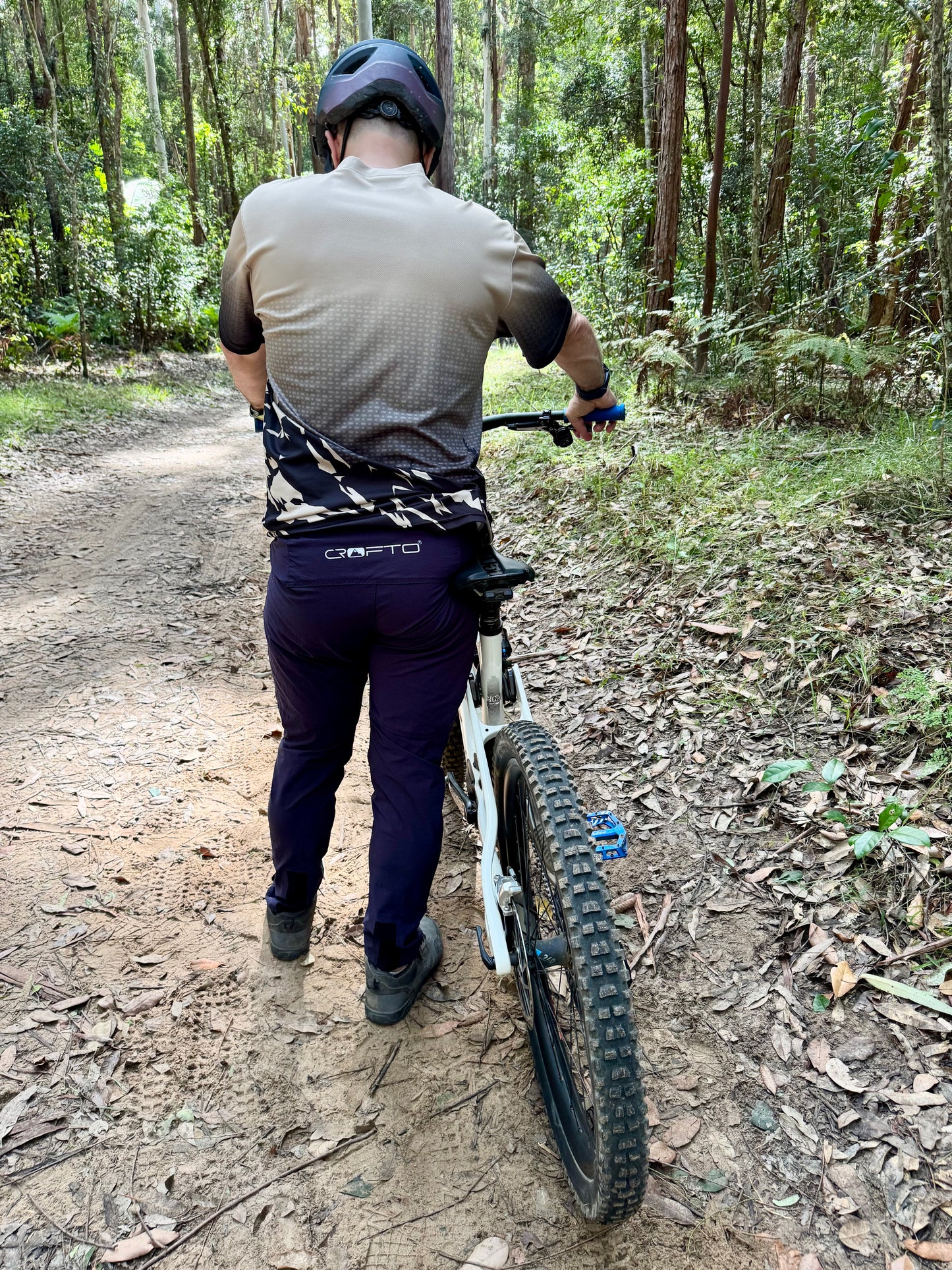 CROFTO Amaroo Mountain Bike Pants Navy | Premium Trail & Enduro MTB Riding Pants