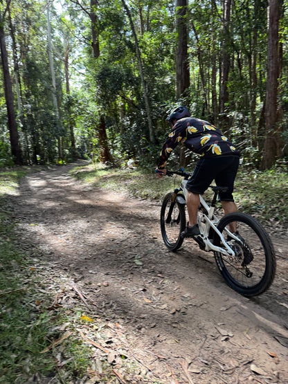 CROFTO Go Bananas MTB Jersey – Lightweight, Breathable Long Sleeve for Trail Riders who want to stand out.