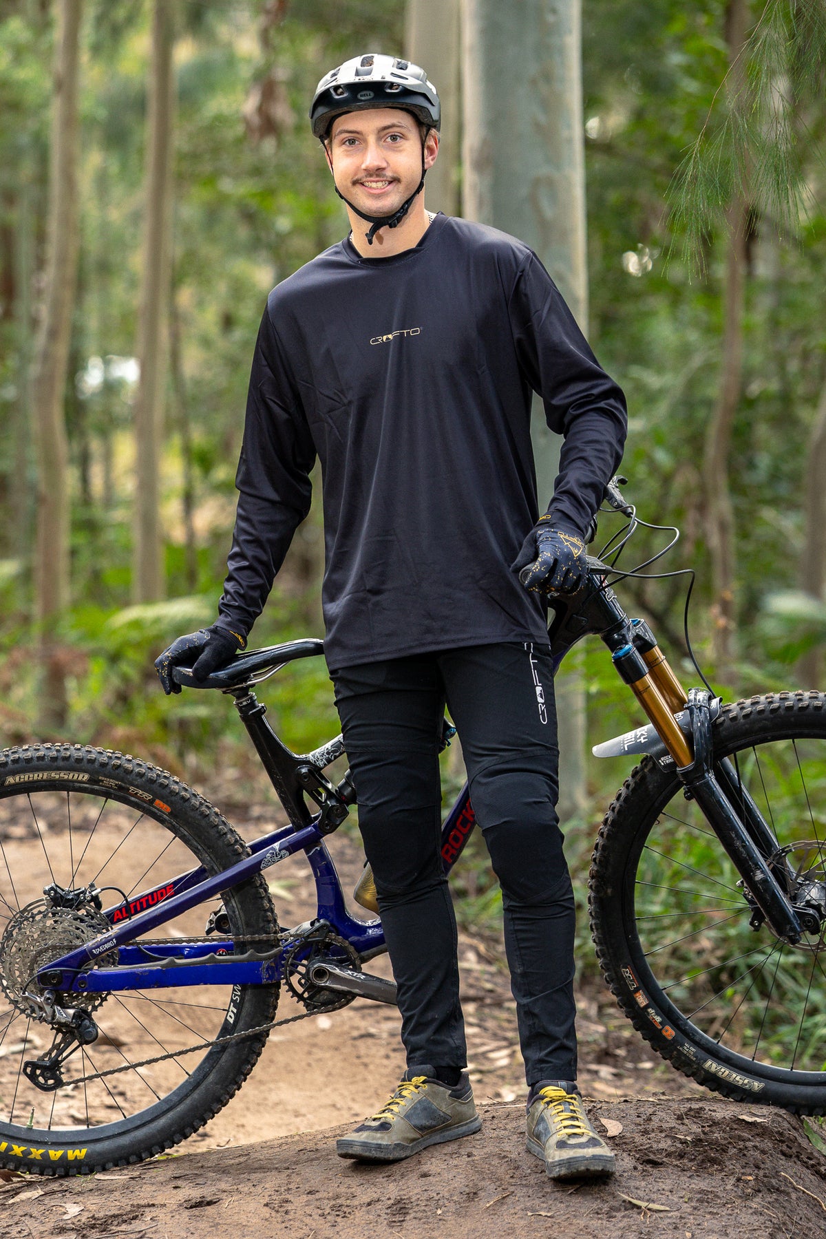 CROFTO Enduro mountain bike jersey designed for trail and enduro riding, featuring a lightweight long sleeve fit for all-day comfort.