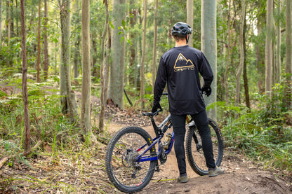 CROFTO Enduro long sleeve jersey designed for mountain bike riders seeking lightweight protection and breathable trail performance.