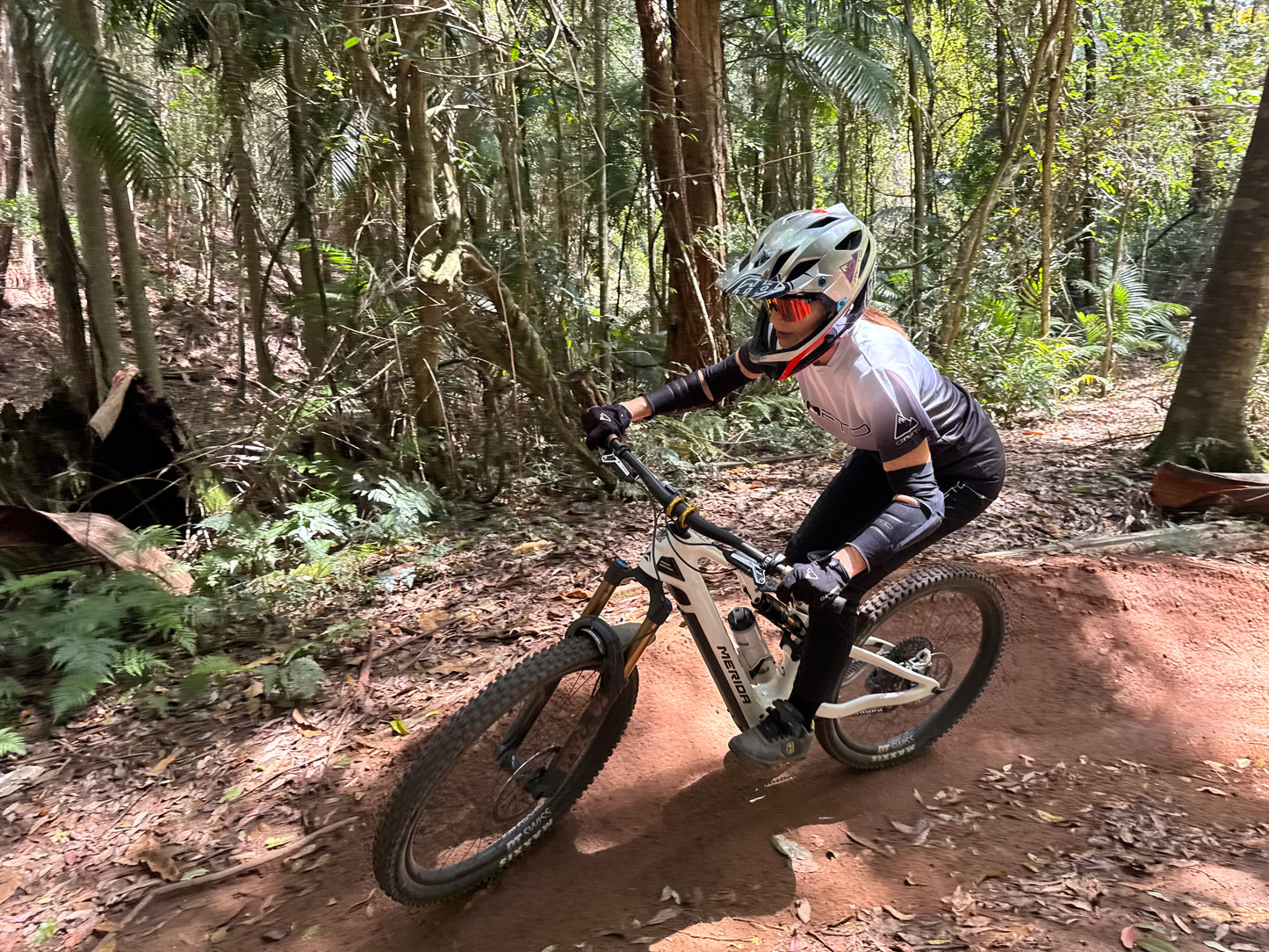 CROFTO Carbon Fade Short Sleeve Riding Jersey