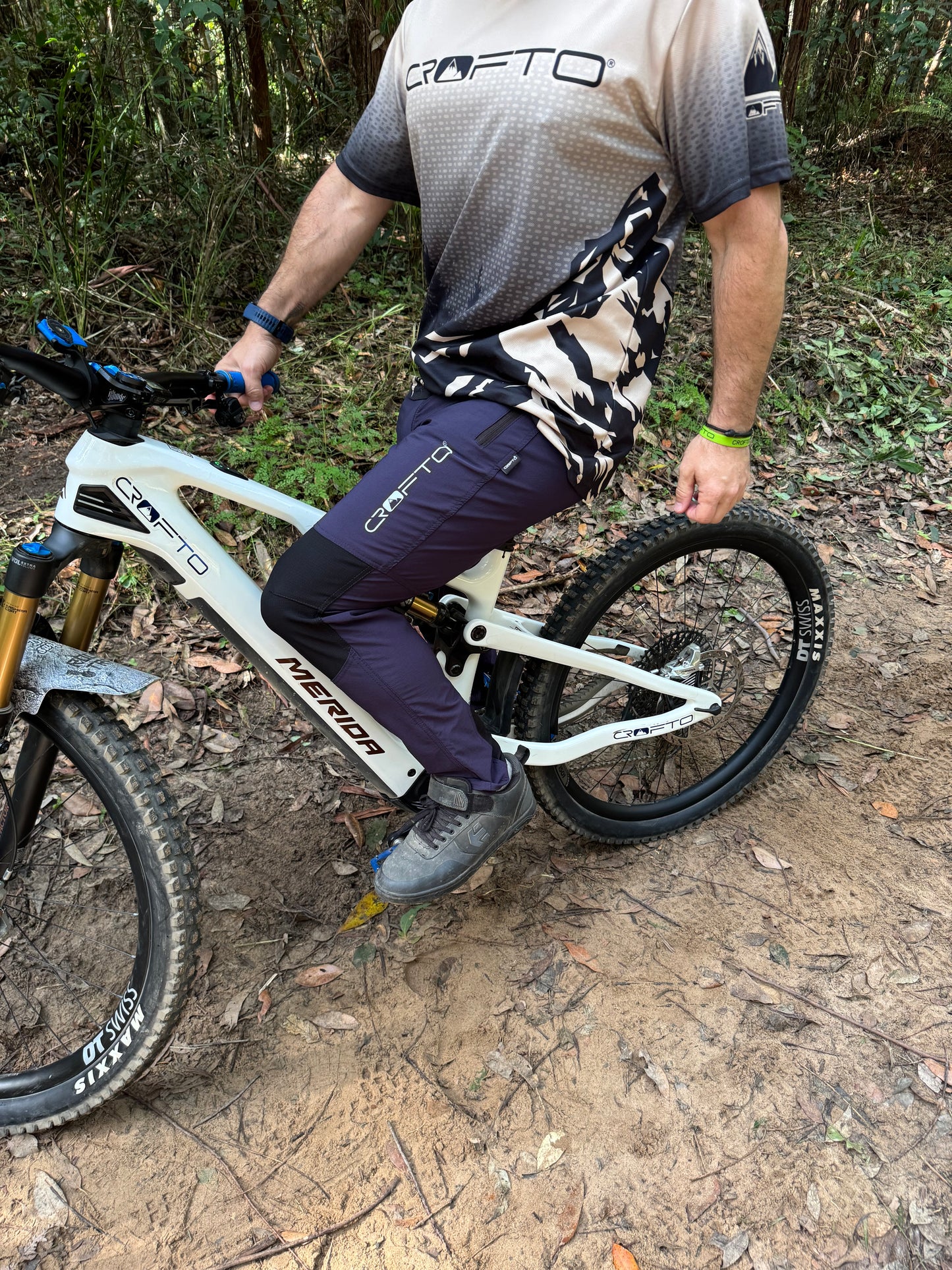 CROFTO Amaroo Mountain Bike Pants Navy | Premium Trail & Enduro MTB Riding Pants