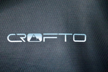 Front CROFTO logo on Mozaic riding jersey