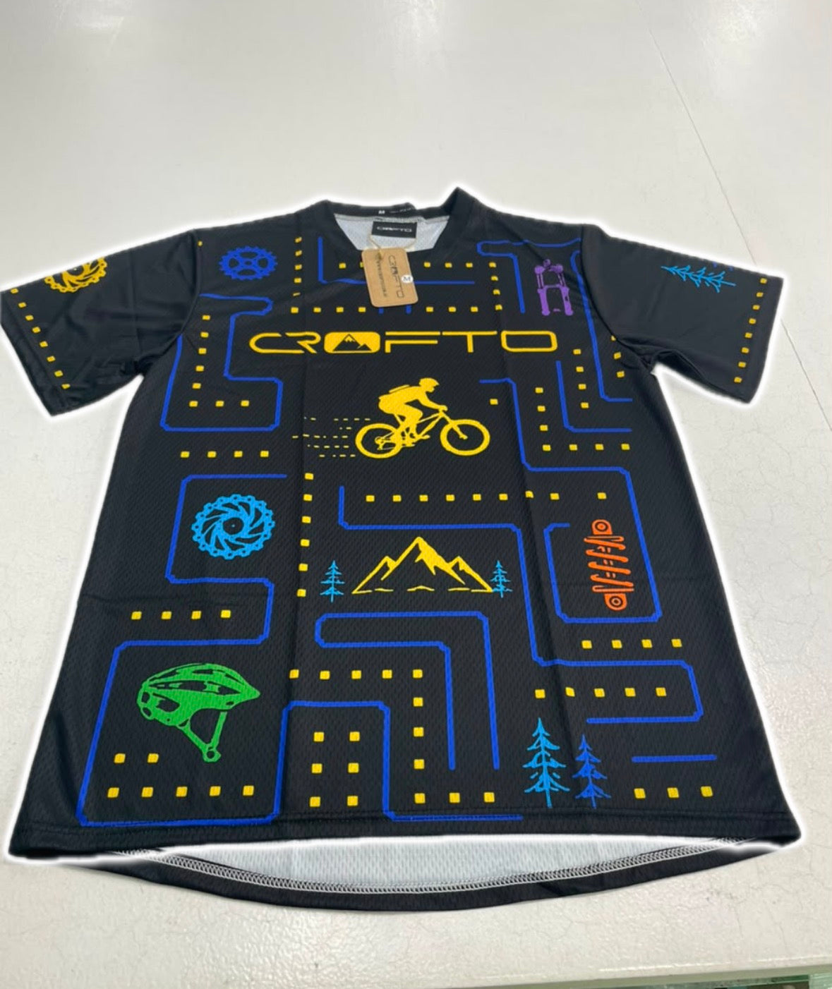 CROFTO Trail Maze black short sleeve MTB jersey with colourful mountain bike graphics