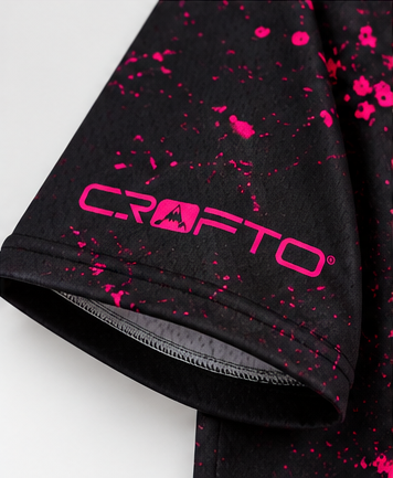 Detailed view of the arm graphic of the CROFTO Havoc MTB Jersey showing breathable construction and durable sublimated graphics.